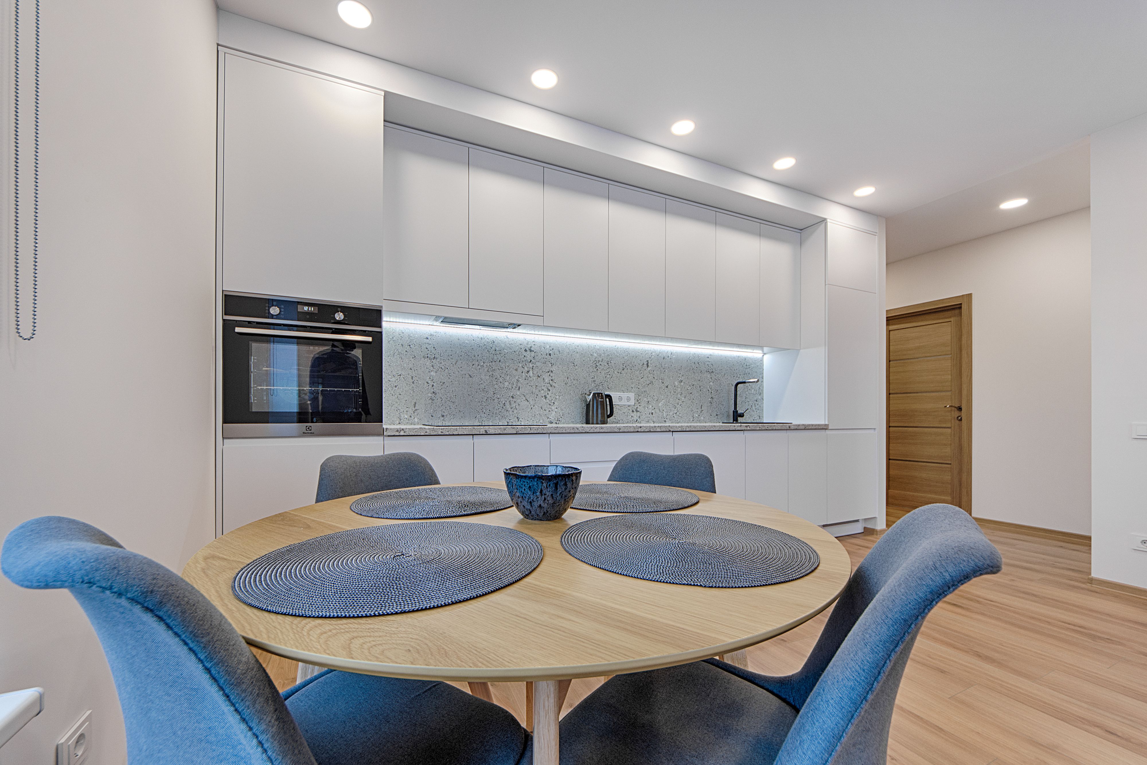 Home & Kitchen on MKA Malls